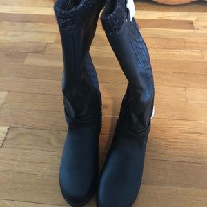 Just fab Black quilted flat riding boot. 7. BNIB